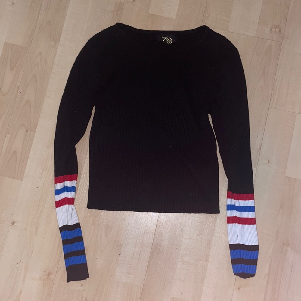 Forever 21 Crop Sweater Red White Blue sleeves